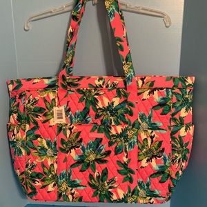 NWT Vera Bradley Get Carried Away Tote #15828-J26
